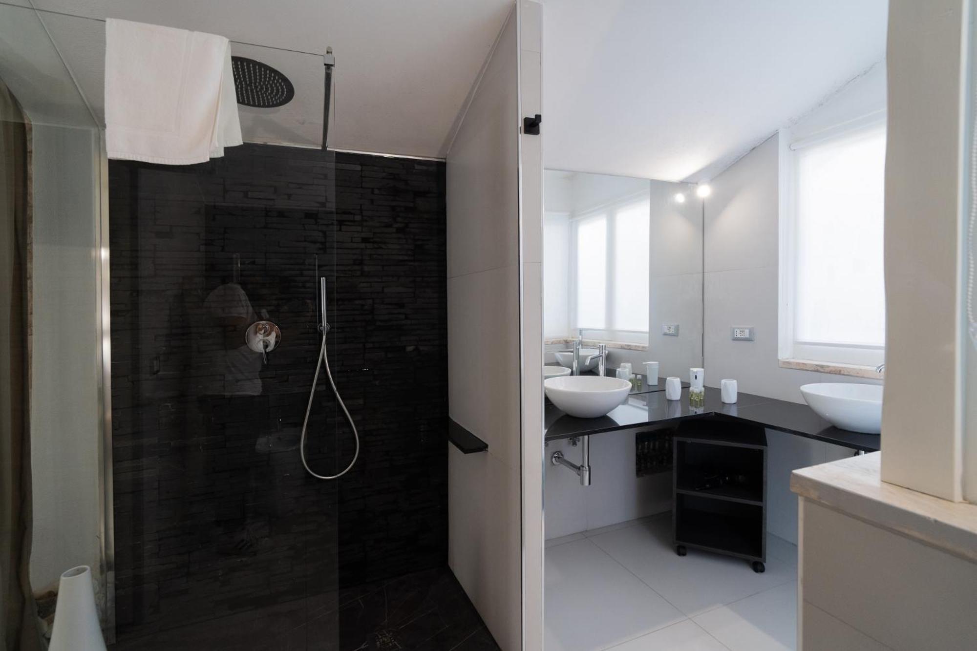 Dimora Barocca Luxury Suites Lecce Exterior photo