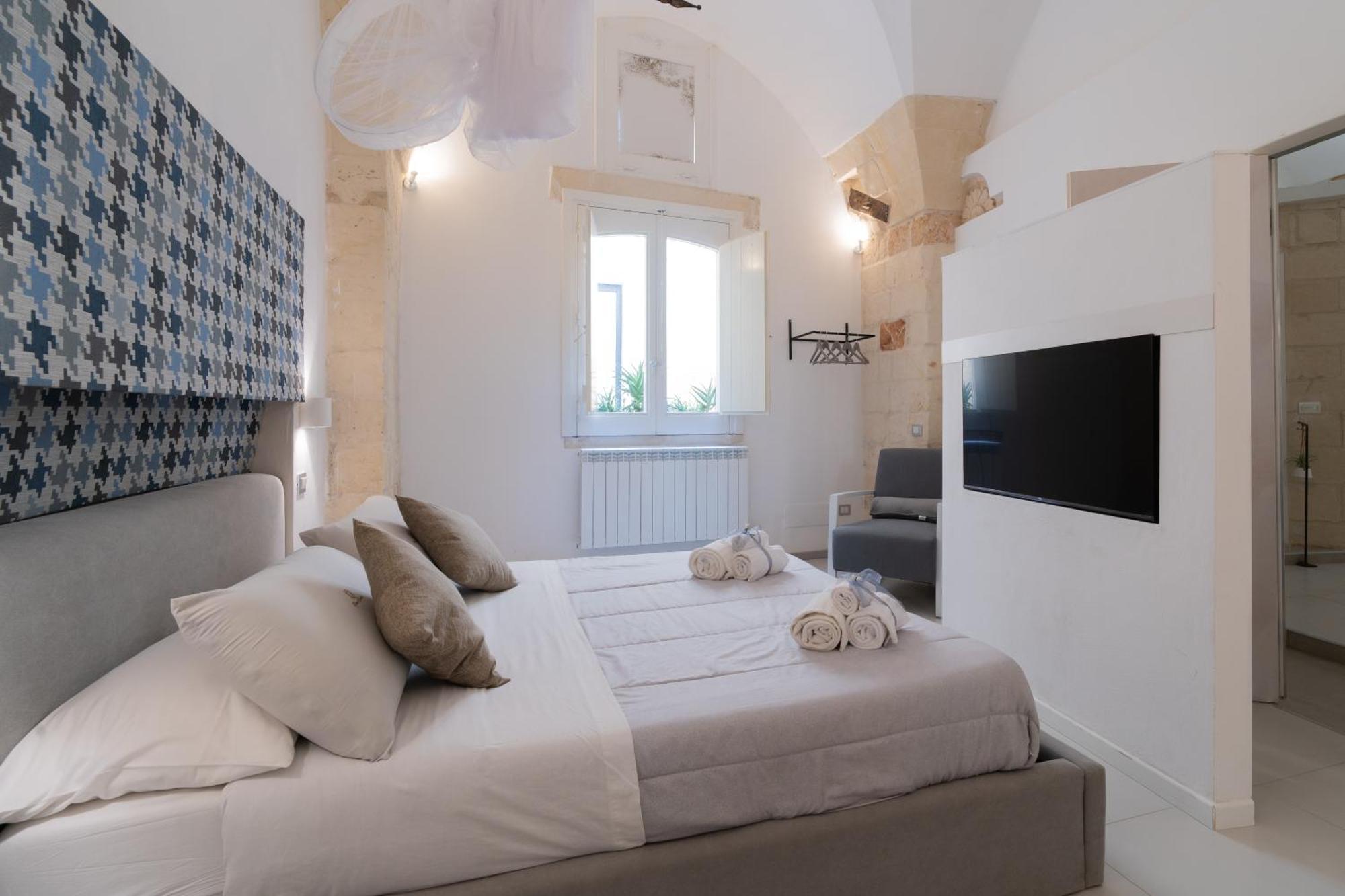 Dimora Barocca Luxury Suites Lecce Exterior photo
