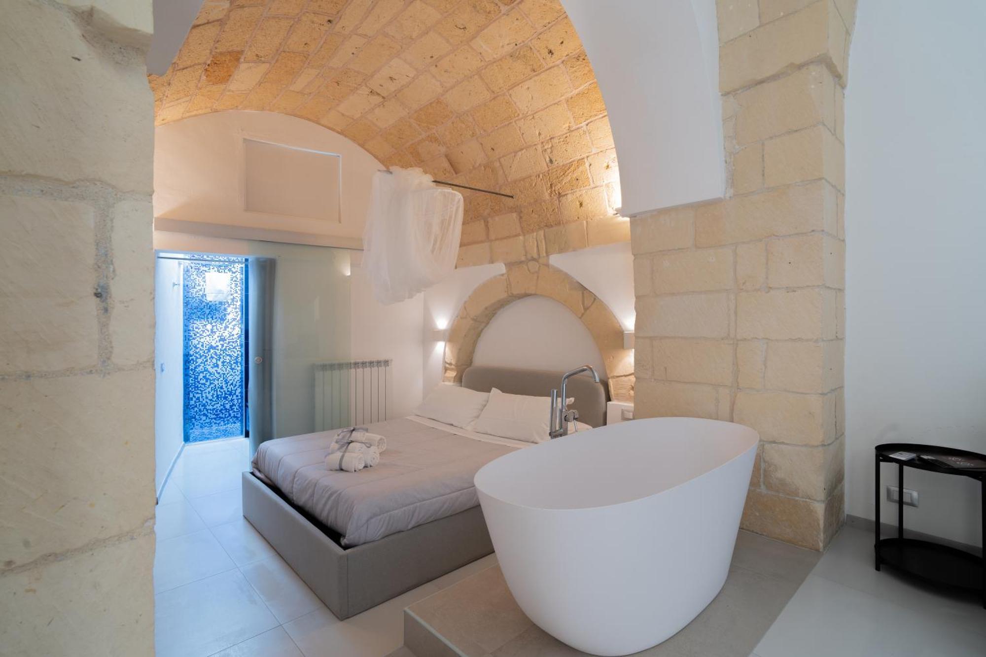 Dimora Barocca Luxury Suites Lecce Exterior photo